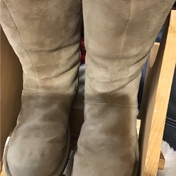 UGG Classic Beige Suede Boots - Picture 2 of 7